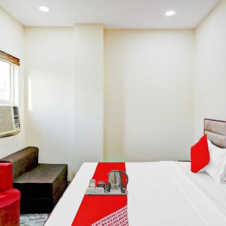 Hotel O Royal Lotus Stay Near Ip Extension Metro Station Ню Делхи Екстериор снимка