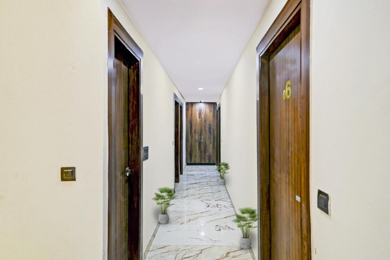 Hotel O Royal Lotus Stay Near Ip Extension Metro Station Ню Делхи Екстериор снимка